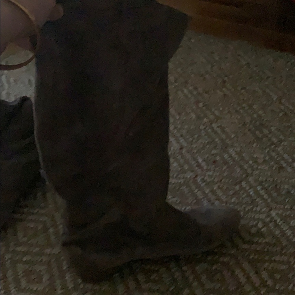 Suede boots - Picture 3 of 3